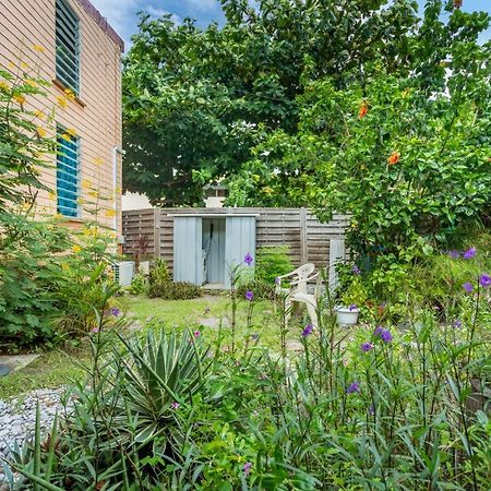 Appartement Charmant Au Carbet Avec Vue Sur La Mer 50 M² Le Carbet Exterior foto